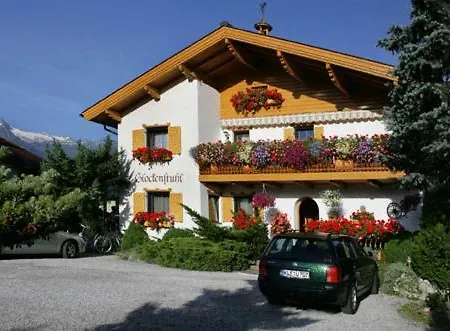 Pensjonat Feriengaestehaus Glockenstuhl 2*